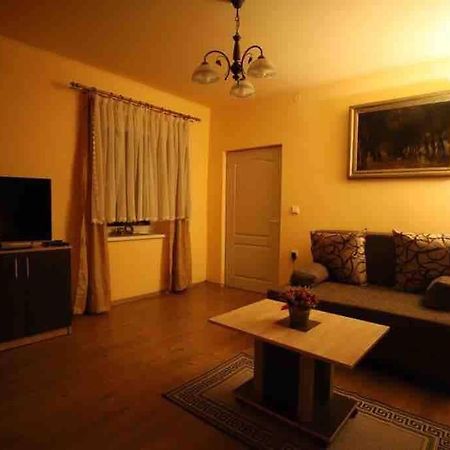 Hbr Friendly Apartment سيفِسوارا المظهر الخارجي الصورة